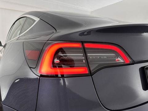 Tesla Model 3 Standard RWD Plus 60 kWh [ 3-Fase ] (INCL-BTW) Aut. *PANO | AUTO-PILOT | NAPPA-LEATHER | KEYLESS | FULL-LED | MEMORY-PACK | SURROUND-VIEW | DAB | CARPLAY | DIGI-COCKPIT | LANE-ASSIST | HEATED-COMFORT-SEATS | 19"ALU*