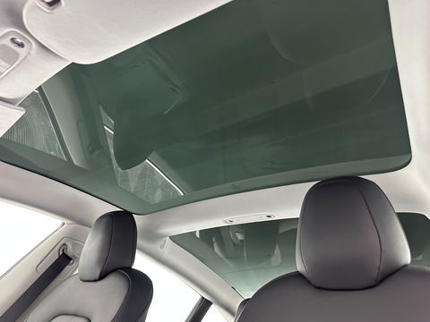 Tesla Model 3 Standard RWD Plus 60 kWh [ 3-Fase ] (INCL-BTW) Aut. *PANO | AUTO-PILOT | NAPPA-LEATHER | KEYLESS | FULL-LED | MEMORY-PACK | SURROUND-VIEW | DAB | CARPLAY | DIGI-COCKPIT | LANE-ASSIST | HEATED-COMFORT-SEATS | 19"ALU*