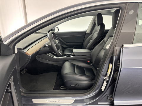 Tesla Model 3 Standard RWD Plus 60 kWh [ 3-Fase ] (INCL-BTW) Aut. *PANO | AUTO-PILOT | NAPPA-LEATHER | KEYLESS | FULL-LED | MEMORY-PACK | SURROUND-VIEW | DAB | CARPLAY | DIGI-COCKPIT | LANE-ASSIST | HEATED-COMFORT-SEATS | 19"ALU*