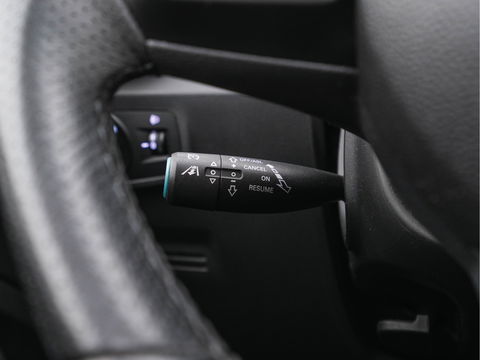 MG ZS EV Luxury 45 kWh (INCL-BTW) *PANO | FULL-LEATHER | CCS-FASTLOADER | KEYLESS | NAVI-FULLMAP | ADAPTIVE-CRUISE | CAMERA | HEATED-SPORT-SEATS | CARPLAY | BLINDSPOT | DAB | LANE-ASSIST | 17"ALU*