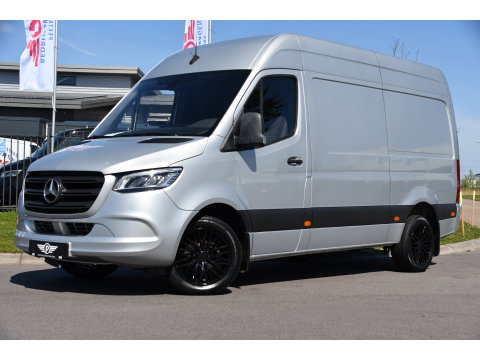 Mercedes-Benz Sprinter V6 319 3.0 CDI L2H2 PB Edition Camera, Cruise, Carplay, Stoelverwarming, Multimedia, LED, Automaat, Standkache, UNIEK!