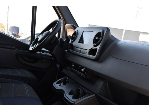 Mercedes-Benz Sprinter V6 319 3.0 CDI L2H2 PB Edition Camera, Cruise, Carplay, Stoelverwarming, Multimedia, LED, Automaat, Standkache, UNIEK!