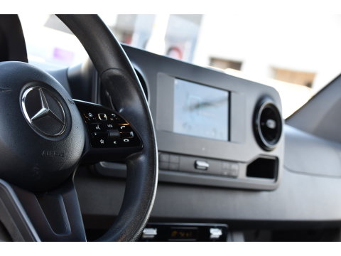 Mercedes-Benz Sprinter V6 319 3.0 CDI L2H2 PB Edition Camera, Cruise, Carplay, Stoelverwarming, Multimedia, LED, Automaat, Standkache, UNIEK!