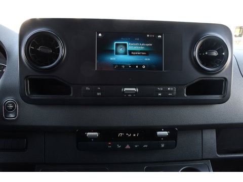 Mercedes-Benz Sprinter V6 319 3.0 CDI L2H2 PB Edition Camera, Cruise, Carplay, Stoelverwarming, Multimedia, LED, Automaat, Standkache, UNIEK!