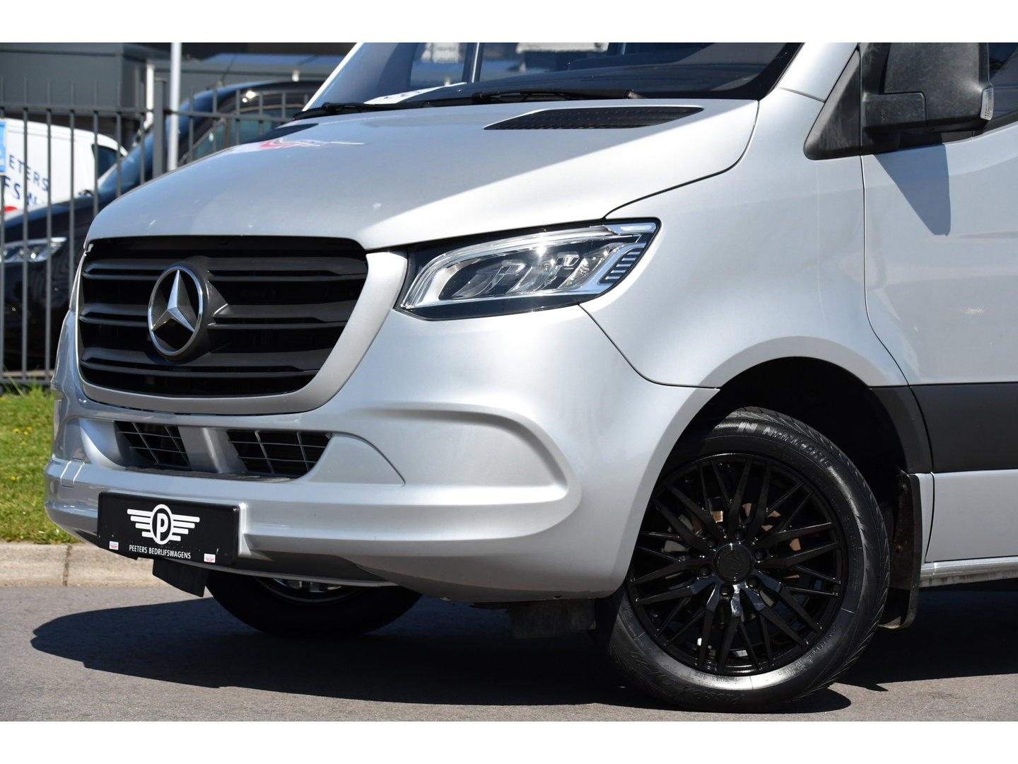 Mercedes-Benz Sprinter V6 319 3.0 CDI L2H2 PB Edition Camera, Cruise, Carplay, Stoelverwarming, Multimedia, LED, Automaat, Standkache, UNIEK!