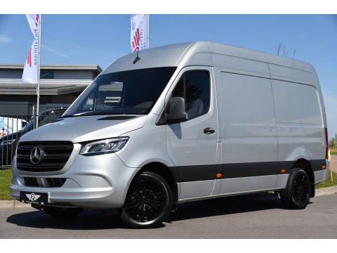 Mercedes-Benz Sprinter V6 319 3.0 CDI L2H2 PB Edition Camera, Cruise, Carplay, Stoelverwarming, Multimedia, LED, Automaat, Standkache, UNIEK!