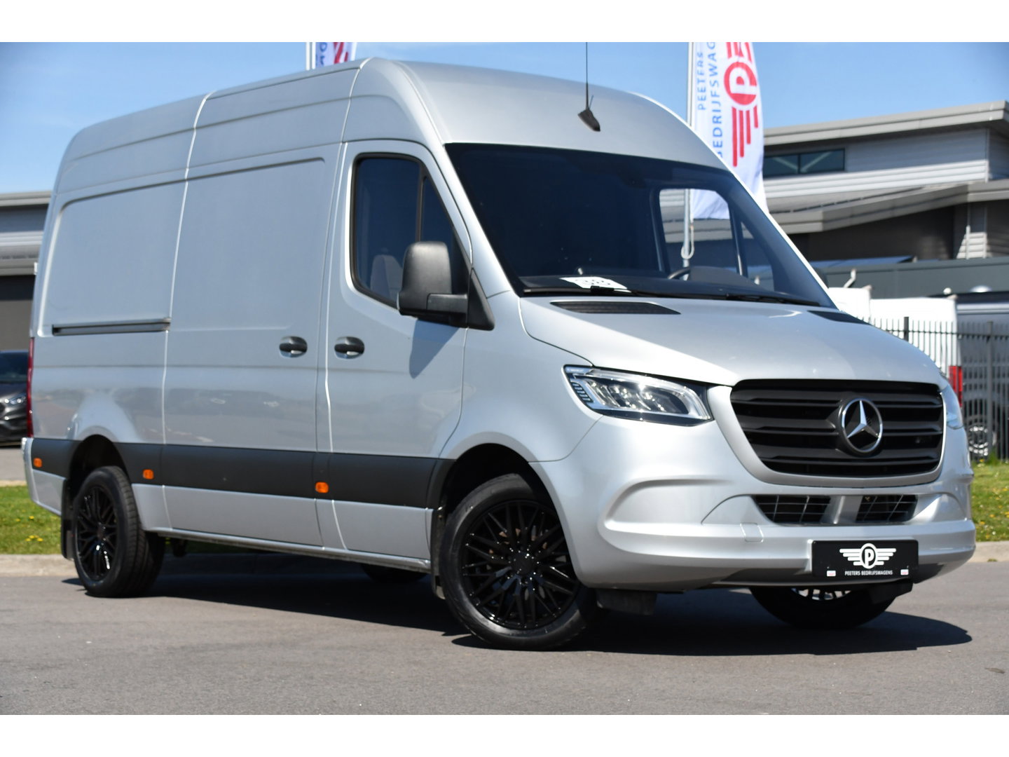 Mercedes-Benz Sprinter V6 319 3.0 CDI L2H2 PB Edition Camera, Cruise, Carplay, Stoelverwarming, Multimedia, LED, Automaat, Standkache, UNIEK!