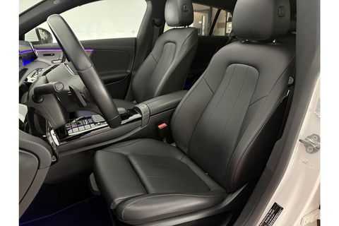 Mercedes-Benz CLA-Klasse 180 AMG Pano Sfeer Camera Carplay Virtual LED Trekhaak Cruise Navi Clima PDC Memory-Seats 18"LMV