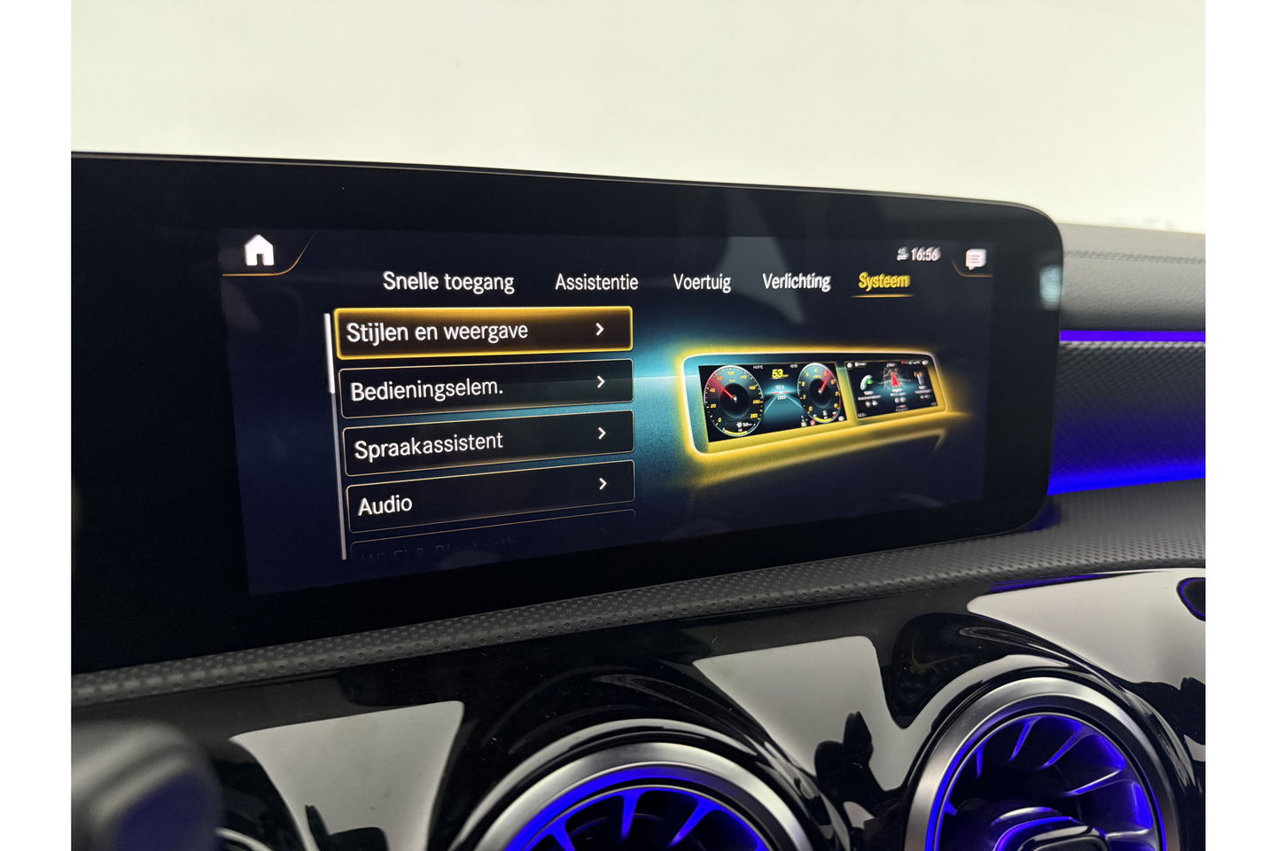 Mercedes-Benz CLA-Klasse 180 AMG Pano Sfeer Camera Carplay Virtual LED Trekhaak Cruise Navi Clima PDC Memory-Seats 18"LMV