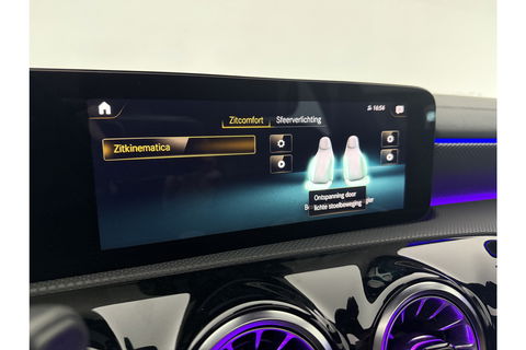 Mercedes-Benz CLA-Klasse 180 AMG Pano Sfeer Camera Carplay Virtual LED Trekhaak Cruise Navi Clima PDC Memory-Seats 18"LMV