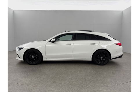 Mercedes-Benz CLA-Klasse 180 AMG Pano Sfeer Camera Carplay Virtual LED Trekhaak Cruise Navi Clima PDC Memory-Seats 18"LMV
