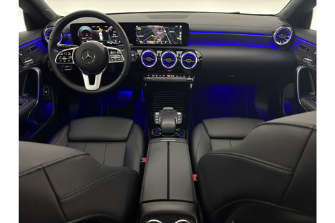 Mercedes-Benz CLA-Klasse 180 AMG Pano Sfeer Camera Carplay Virtual LED Trekhaak Cruise Navi Clima PDC Memory-Seats 18"LMV