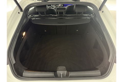 Mercedes-Benz CLA-Klasse 180 AMG Pano Sfeer Camera Carplay Virtual LED Trekhaak Cruise Navi Clima PDC Memory-Seats 18"LMV