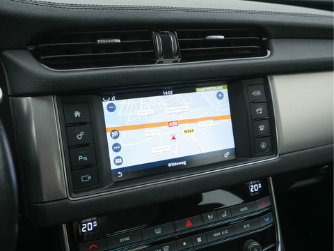Jaguar XF 2.0 Portfolio Aut. *WINDSOR-FULL-LEATHER | BI-XENON | NAVI-FULLMAP | JAGUAR-AUDIO | CAMERA | COMFORT-SEATS | SHIFT-PADDLES | LANE-ASSIST | KEYLESS | HEATED-SEATS |  ECC | PDC | CRUISE | 18"ALU*