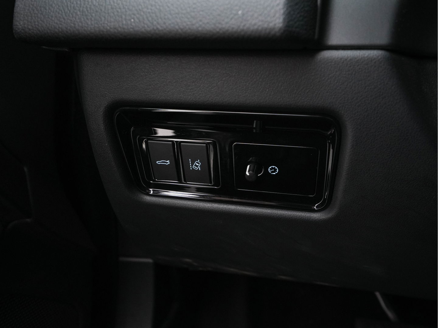 Jaguar XF 2.0 Portfolio Aut. *WINDSOR-FULL-LEATHER | BI-XENON | NAVI-FULLMAP | JAGUAR-AUDIO | CAMERA | COMFORT-SEATS | SHIFT-PADDLES | LANE-ASSIST | KEYLESS | HEATED-SEATS |  ECC | PDC | CRUISE | 18"ALU*