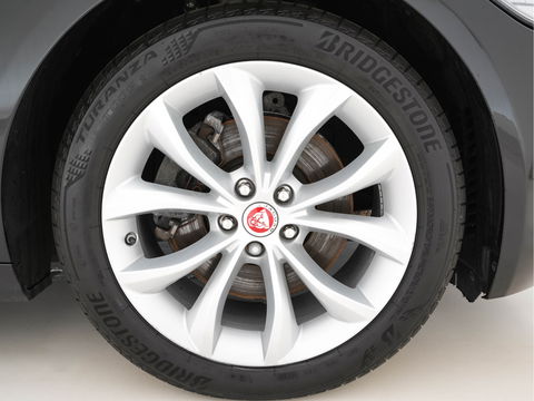 Jaguar XF 2.0 Portfolio Aut. *WINDSOR-FULL-LEATHER | BI-XENON | NAVI-FULLMAP | JAGUAR-AUDIO | CAMERA | COMFORT-SEATS | SHIFT-PADDLES | LANE-ASSIST | KEYLESS | HEATED-SEATS |  ECC | PDC | CRUISE | 18"ALU*