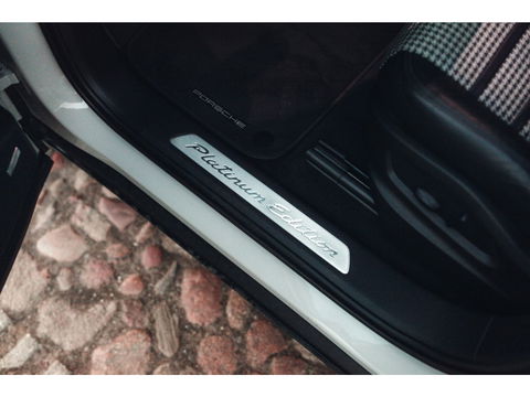 Porsche Cayenne Coupé 3.0 E-Hybrid Pl. Ed. | Carbon dak | Bose | Sport chrono | PDLS