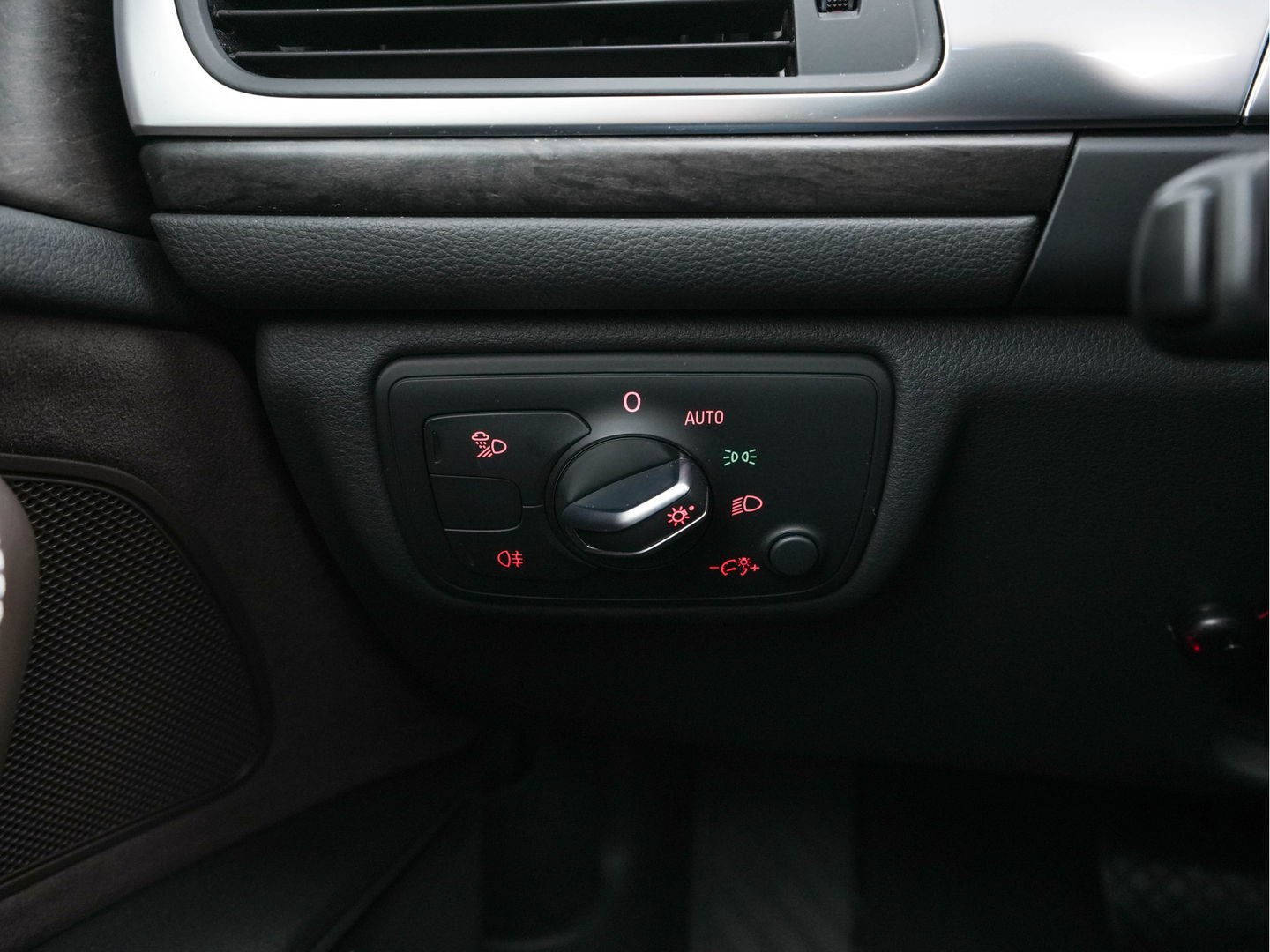 Audi A6 Allroad Quattro 3.0 TDI Bi-Turbo Edition Aut. *PANO | ADAPTIVE-CRUISE | FULL-LEATHER | FULL-LED | BLINDSPOT | MEMORY-PACK | BOSE-SURROUND | CAMERA | NAVI-FULLMAP | SPORT-SEATS  | ECC | HEATED-SEATS | SHIFT-PADDLES | TOWBAR | 18''ALU