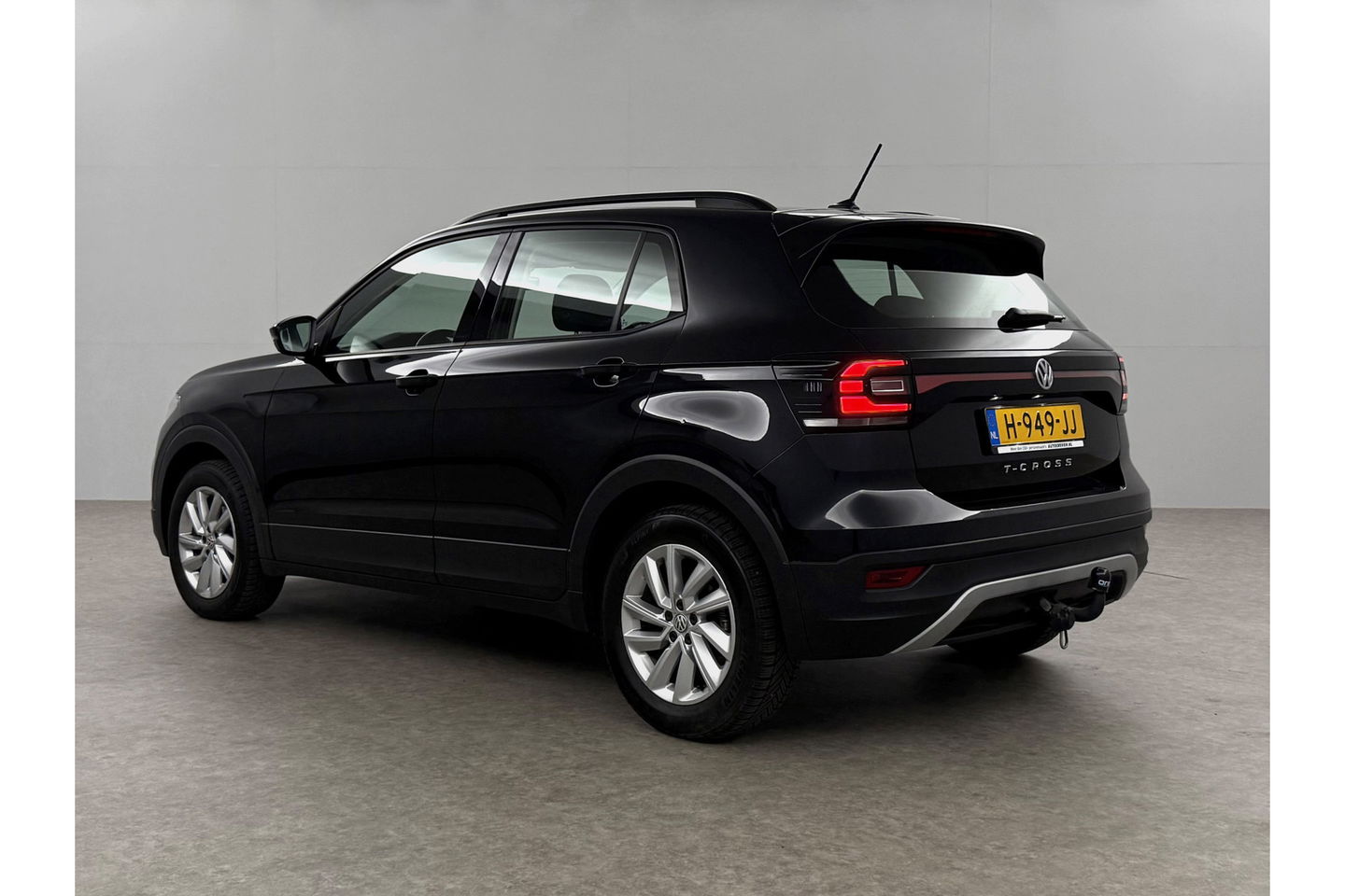 Volkswagen T-Cross 1.0 TSI Carplay LED Airco Cruise Navigatie 16''LMV