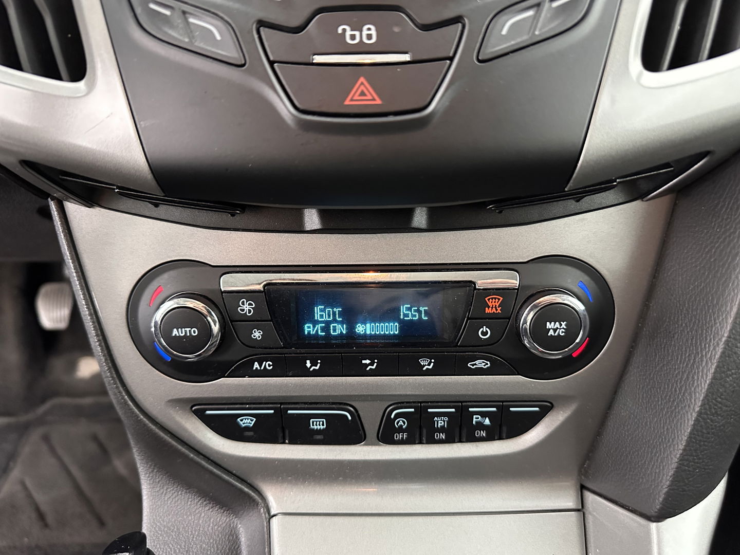 Ford FOCUS Wagon 1.0 EcoBoost Titanium *NAVI-FULLMAP | COMFORT-SEATS | ECC | PDC | CRUISE | PARKPILOT | HEATED-SEATS | 16''ALU*