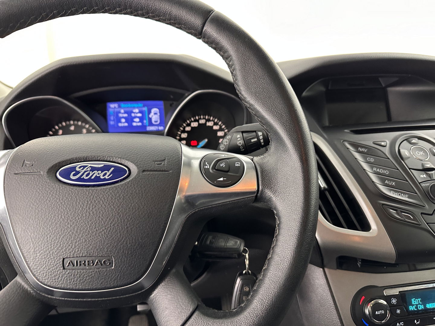 Ford FOCUS Wagon 1.0 EcoBoost Titanium *NAVI-FULLMAP | COMFORT-SEATS | ECC | PDC | CRUISE | PARKPILOT | HEATED-SEATS | 16''ALU*