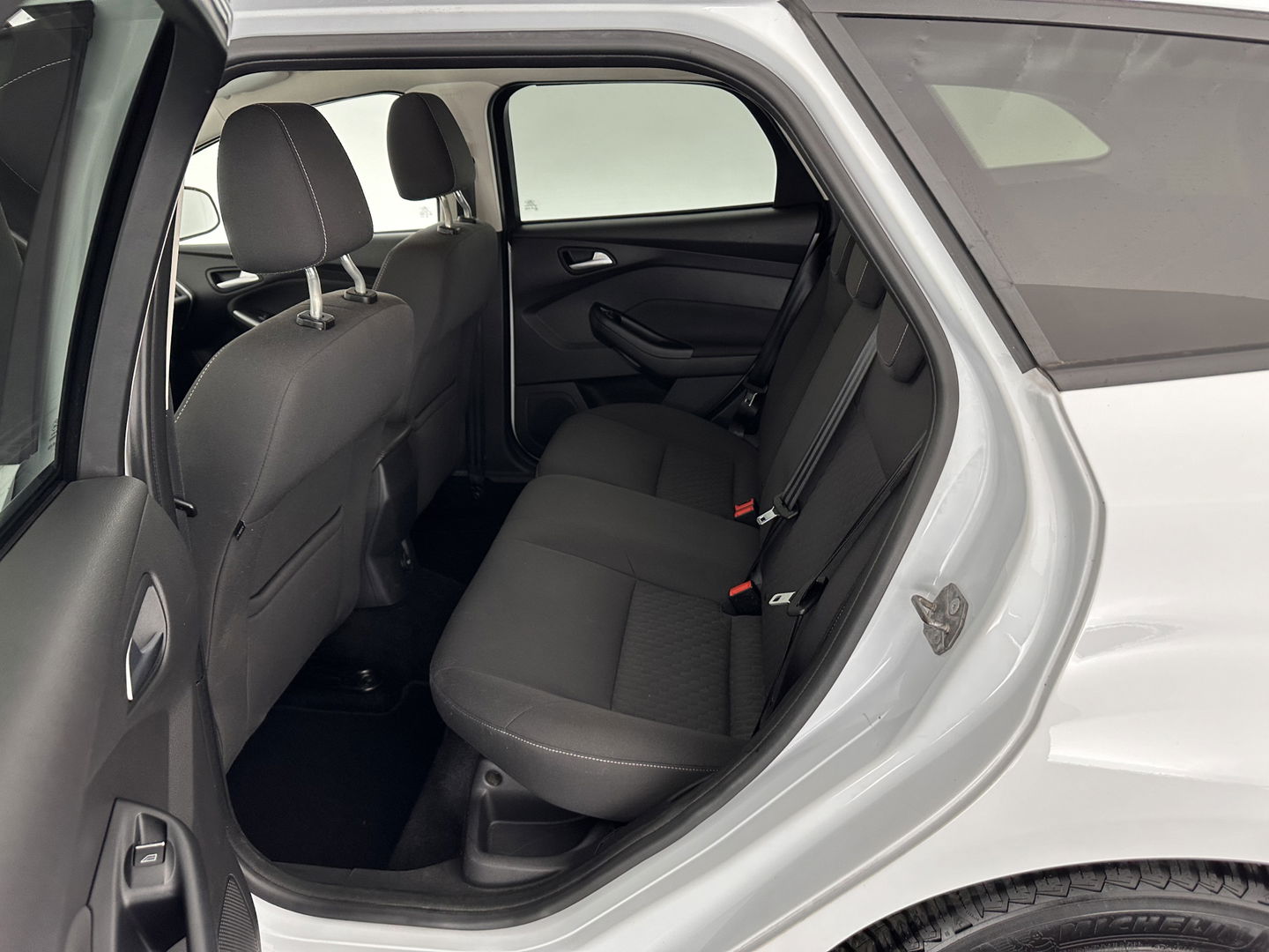 Ford FOCUS Wagon 1.0 EcoBoost Titanium *NAVI-FULLMAP | COMFORT-SEATS | ECC | PDC | CRUISE | PARKPILOT | HEATED-SEATS | 16''ALU*