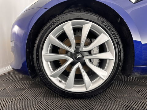 Tesla Model 3 Long Range AWD 75 kWh [ 3-Fase ] (INCL-BTW) Aut. *PANO | AUTO-PILOT | NAPPA-LEATHER | KEYLESS | FULL-LED | MEMORY-PACK | SURROUND-VIEW | DAB | CARPLAY | DIGI-COCKPIT | LANE-ASSIST | COMFORT-SEATS | 19"ALU*