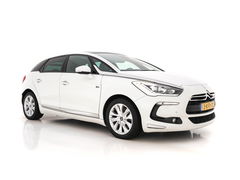 Citroën DS5 2.0 Hybrid4 Business Executive Aut. *PANO | TWO-TONE-LEATHER | MEMORY-PACK | NAVI-FULLMAP | XENON | KEYLESS | CAMERA | HEAD-UP | MASSAGE-SEAT | CRUISE | SPORT-SEATS | 17"ALU*