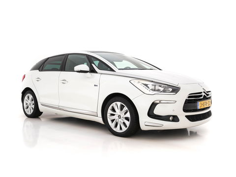 Citroën DS5 2.0 Hybrid4 Business Executive Aut. *PANO | TWO-TONE-LEATHER | MEMORY-PACK | NAVI-FULLMAP | XENON | KEYLESS | CAMERA | HEAD-UP | MASSAGE-SEAT | CRUISE | SPORT-SEATS | 17"ALU*