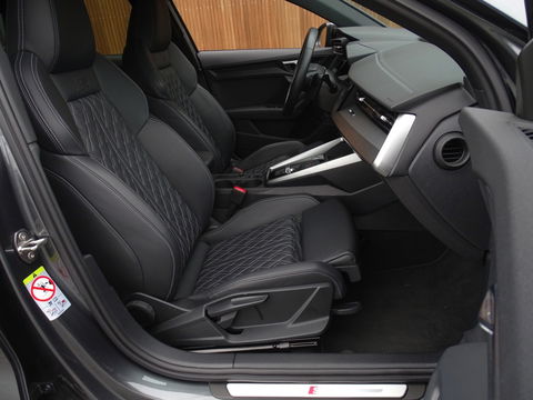 Audi A3 Sportback 45 TFSI e 245PK / 2021 / Competition / S-line / ACC / S-Edition