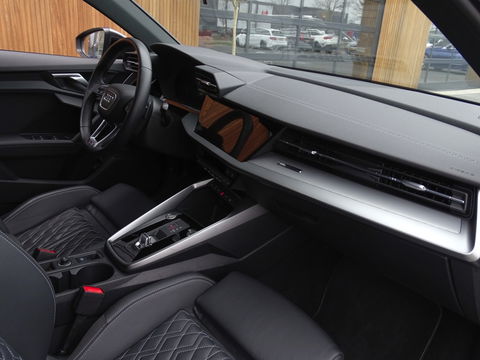 Audi A3 Sportback 45 TFSI e 245PK / 2021 / Competition / S-line / ACC / S-Edition