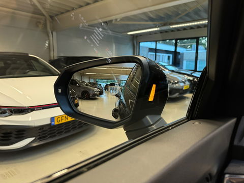 Audi RSQ3 Sportback 2.5 TFSI Pano|Sfeer|Trekh|360c|B&O|Keyle