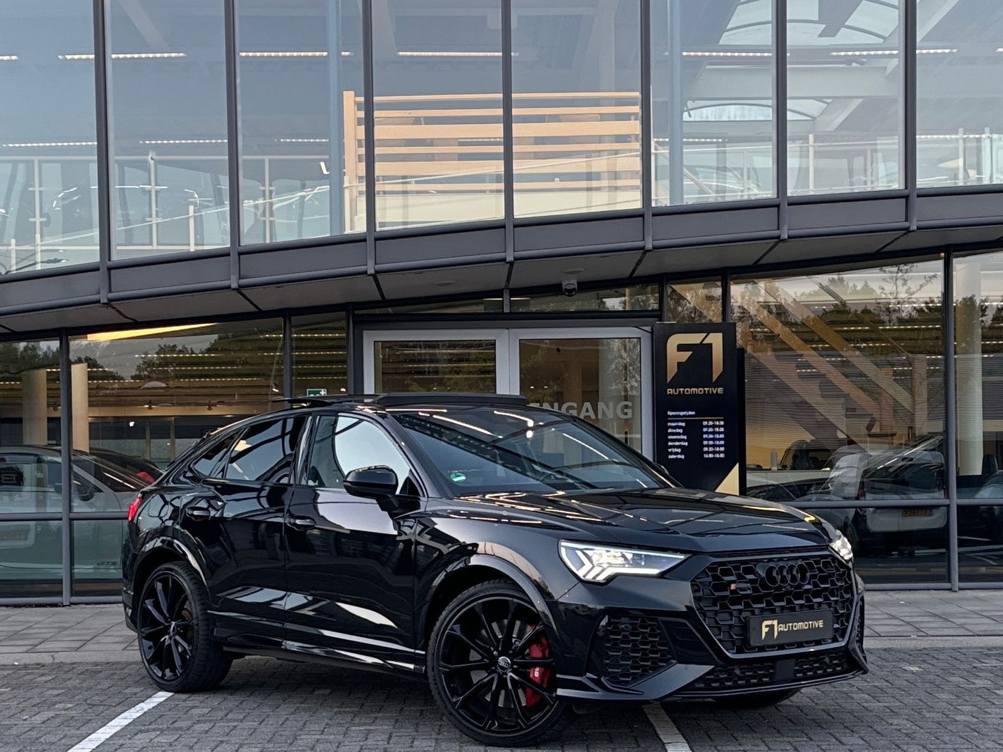 Audi RSQ3 Sportback 2.5 TFSI Pano|Sfeer|Trekh|360c|B&O|Keyle