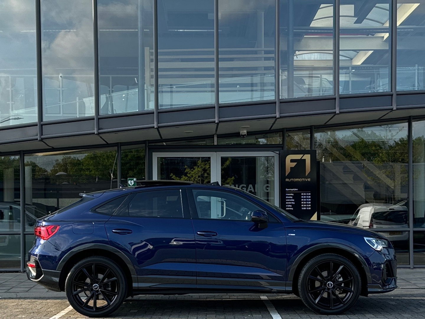 Audi Q3 Sportback 35 TFSI 3X S-Line|Pano|Leer|Keyless|Camera