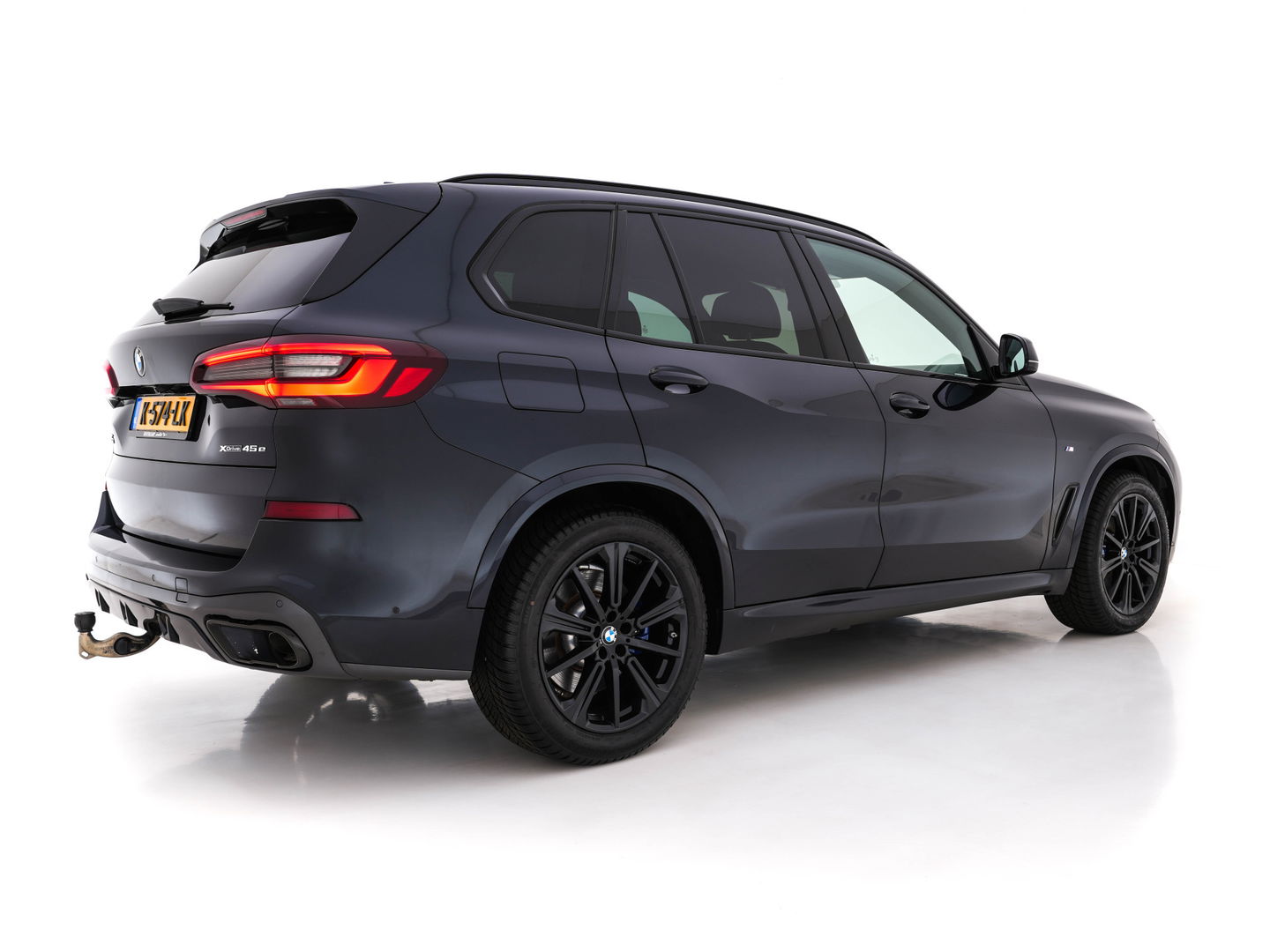 BMW X5 xDrive45e High Executive M-Sport-Pack (INCL-BTW) *NAPPA-FULL-LEATHER | ADAPT.CRUISE | FULL-LED | MEMORY-PACK | DIGI-COCKPIT | HARMAN/KARDON | COMFORT-SEATS | NAVI-FULLMAP | CAMERA | AMBIENT-LIGHT | DAB+ | SHIFT-PADDLES | TOWBAR |