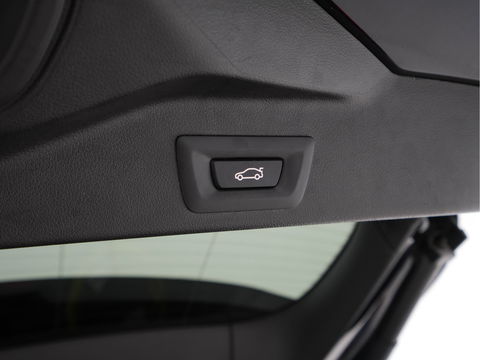 BMW X5 xDrive45e High Executive M-Sport-Pack (INCL-BTW) *NAPPA-FULL-LEATHER | ADAPT.CRUISE | FULL-LED | MEMORY-PACK | DIGI-COCKPIT | HARMAN/KARDON | COMFORT-SEATS | NAVI-FULLMAP | CAMERA | AMBIENT-LIGHT | DAB+ | SHIFT-PADDLES | TOWBAR |