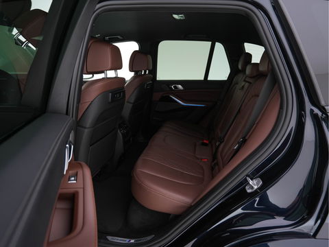 BMW X5 xDrive45e High Executive M-Sport-Pack (INCL-BTW) *NAPPA-FULL-LEATHER | ADAPT.CRUISE | FULL-LED | MEMORY-PACK | DIGI-COCKPIT | HARMAN/KARDON | COMFORT-SEATS | NAVI-FULLMAP | CAMERA | AMBIENT-LIGHT | DAB+ | SHIFT-PADDLES | TOWBAR |