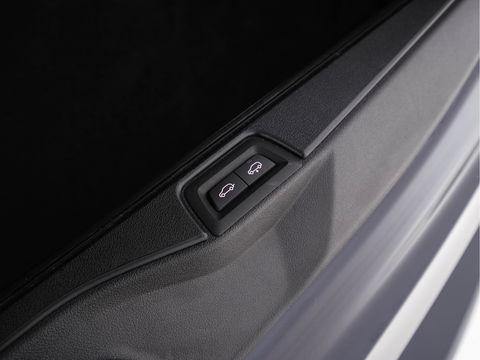 BMW X5 xDrive45e High Executive M-Sport-Pack (INCL-BTW) *NAPPA-FULL-LEATHER | ADAPT.CRUISE | FULL-LED | MEMORY-PACK | DIGI-COCKPIT | HARMAN/KARDON | COMFORT-SEATS | NAVI-FULLMAP | CAMERA | AMBIENT-LIGHT | DAB+ | SHIFT-PADDLES | TOWBAR |