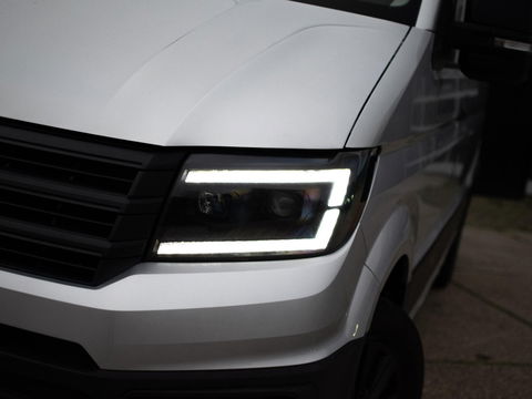 Volkswagen Crafter 35 2.0 TDI 164pk L3H3 RWD | BPM VRIJ | Dubbel cabine | Achteruitrijcamera | Sidebars