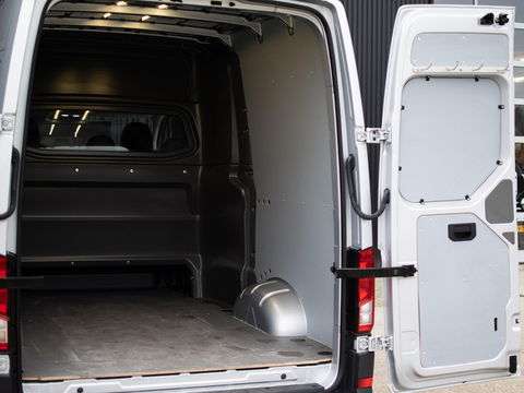 Volkswagen Crafter 35 2.0 TDI 164pk L3H3 RWD | BPM VRIJ | Dubbel cabine | Achteruitrijcamera | Sidebars