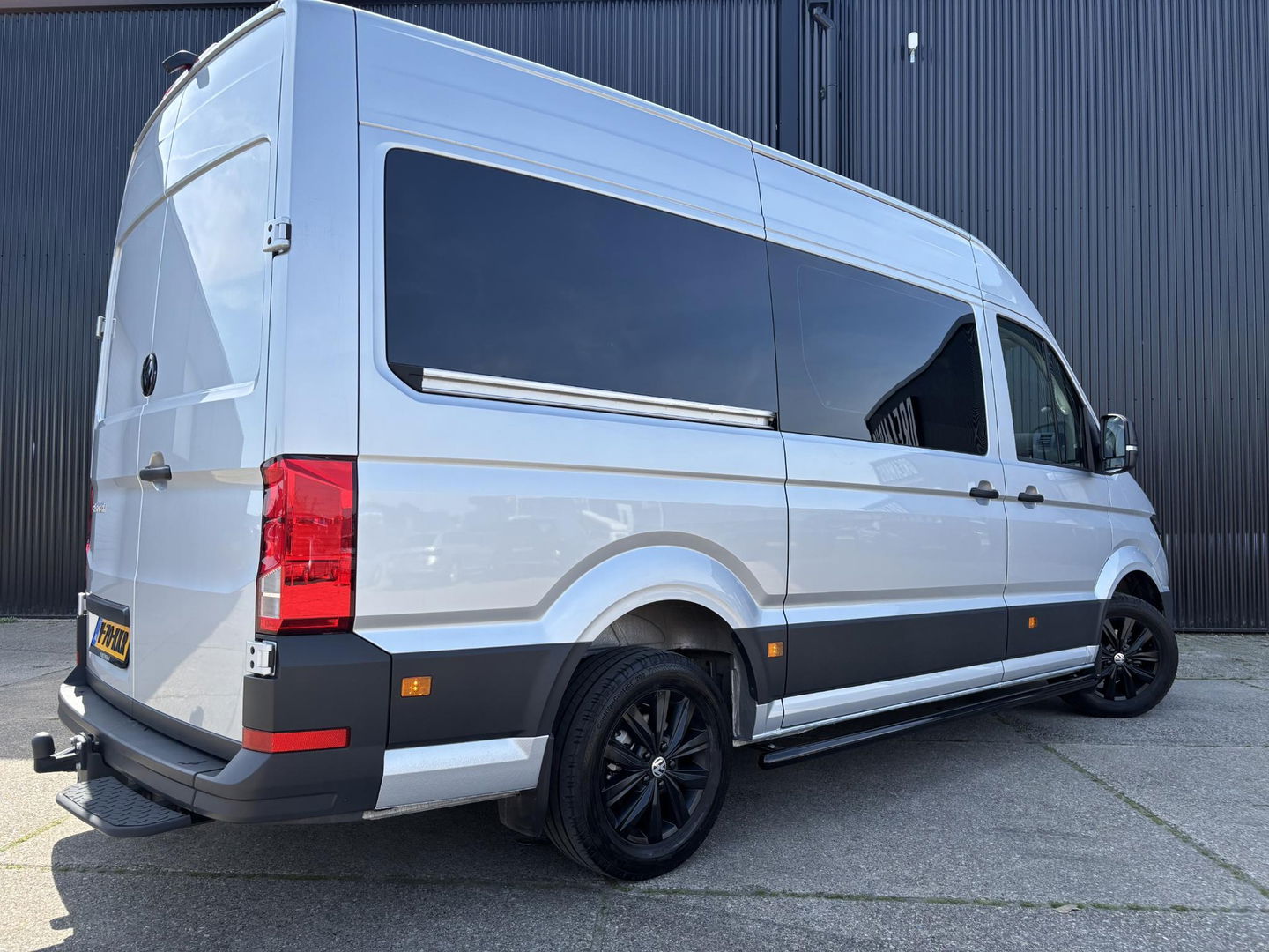 Volkswagen Crafter 35 2.0 TDI 164pk L3H3 RWD | BPM VRIJ | Dubbel cabine | Achteruitrijcamera | Sidebars