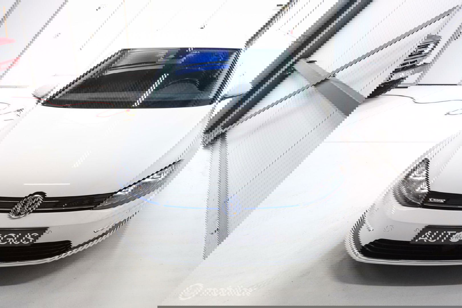 Volkswagen e-Golf | Adaptive | Stoelverwarming | PDC | Navigatie | Ambiance verlichting | LED |