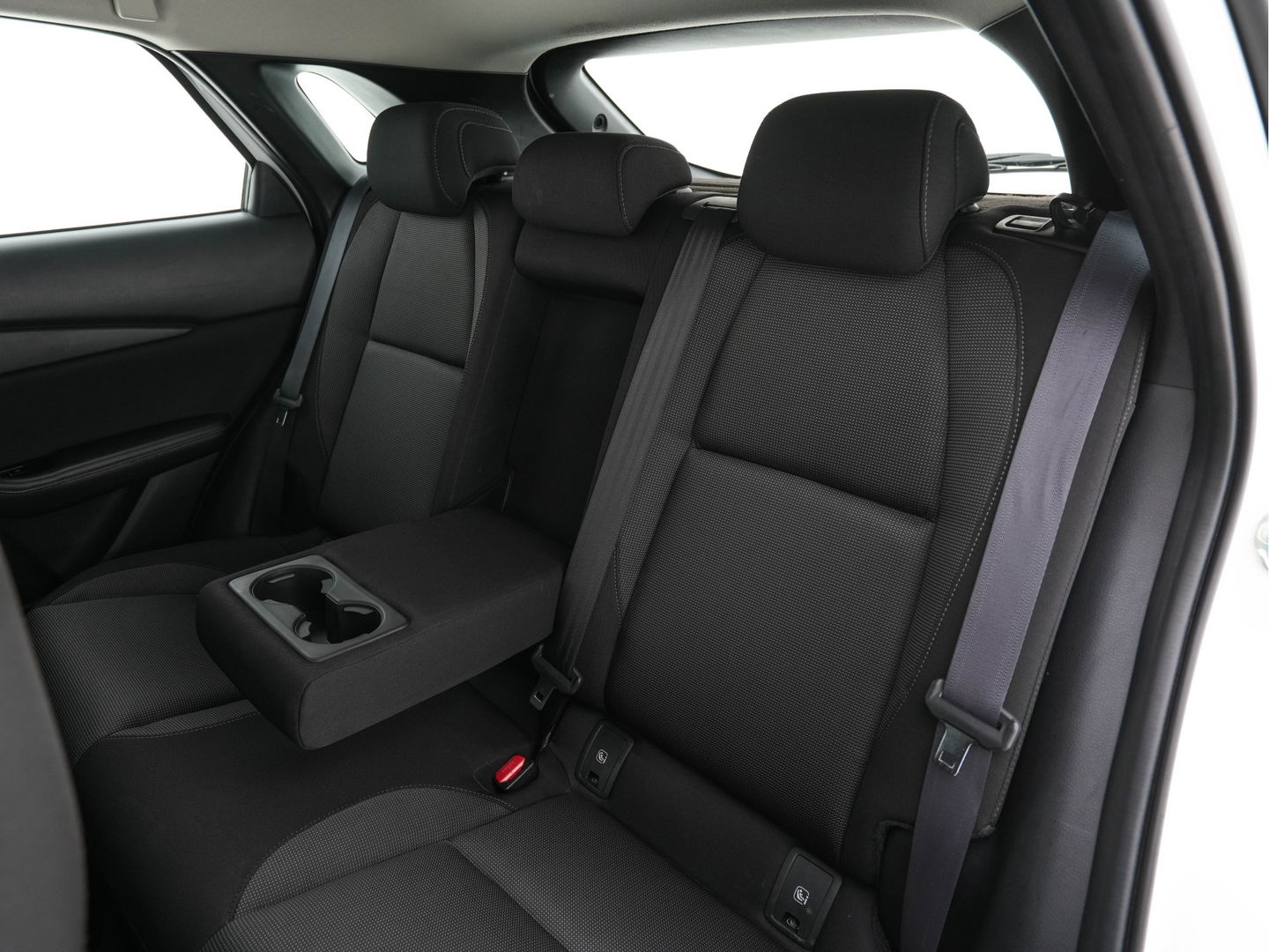 Mazda CX-30 2.0 e-SkyActiv-G M Hybrid Comfort *FULL-LED | NAVI-FULLMAP | CAMERA | DAB | COMFORT-SEATS | ECC | PDC | HEATED-SEATS | CRUISE | LANE-ASSIST | TOWBAR | CARPLAY | BLINDSPOT | 16''ALU*