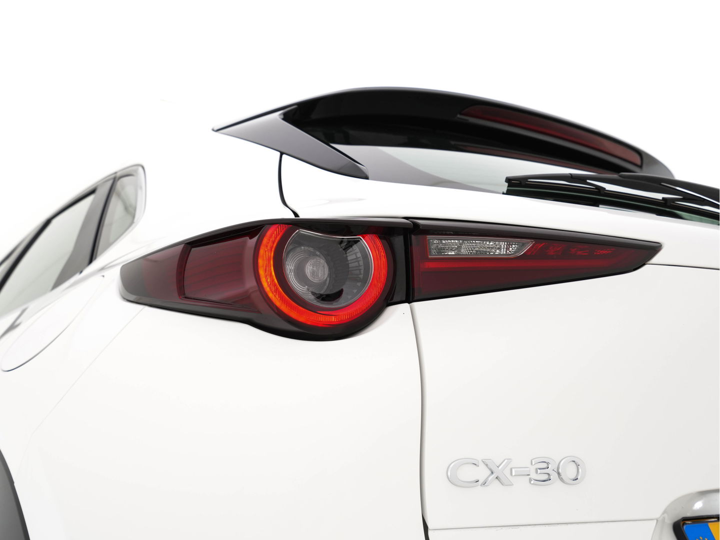 Mazda CX-30 2.0 e-SkyActiv-G M Hybrid Comfort *FULL-LED | NAVI-FULLMAP | CAMERA | DAB | COMFORT-SEATS | ECC | PDC | HEATED-SEATS | CRUISE | LANE-ASSIST | TOWBAR | CARPLAY | BLINDSPOT | 16''ALU*