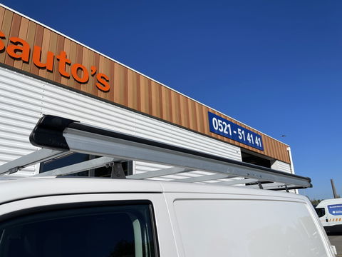 Volkswagen Transporter 2.0 TDI 102pk euro 6 / L1H1 Comfortline / bpm vrij / vaste prijs rijklaar € 12.950 ex btw / lease vanaf € 218 / Bott ingerichte laadruimte / imperial / trekhaak / bijrijdersbank !