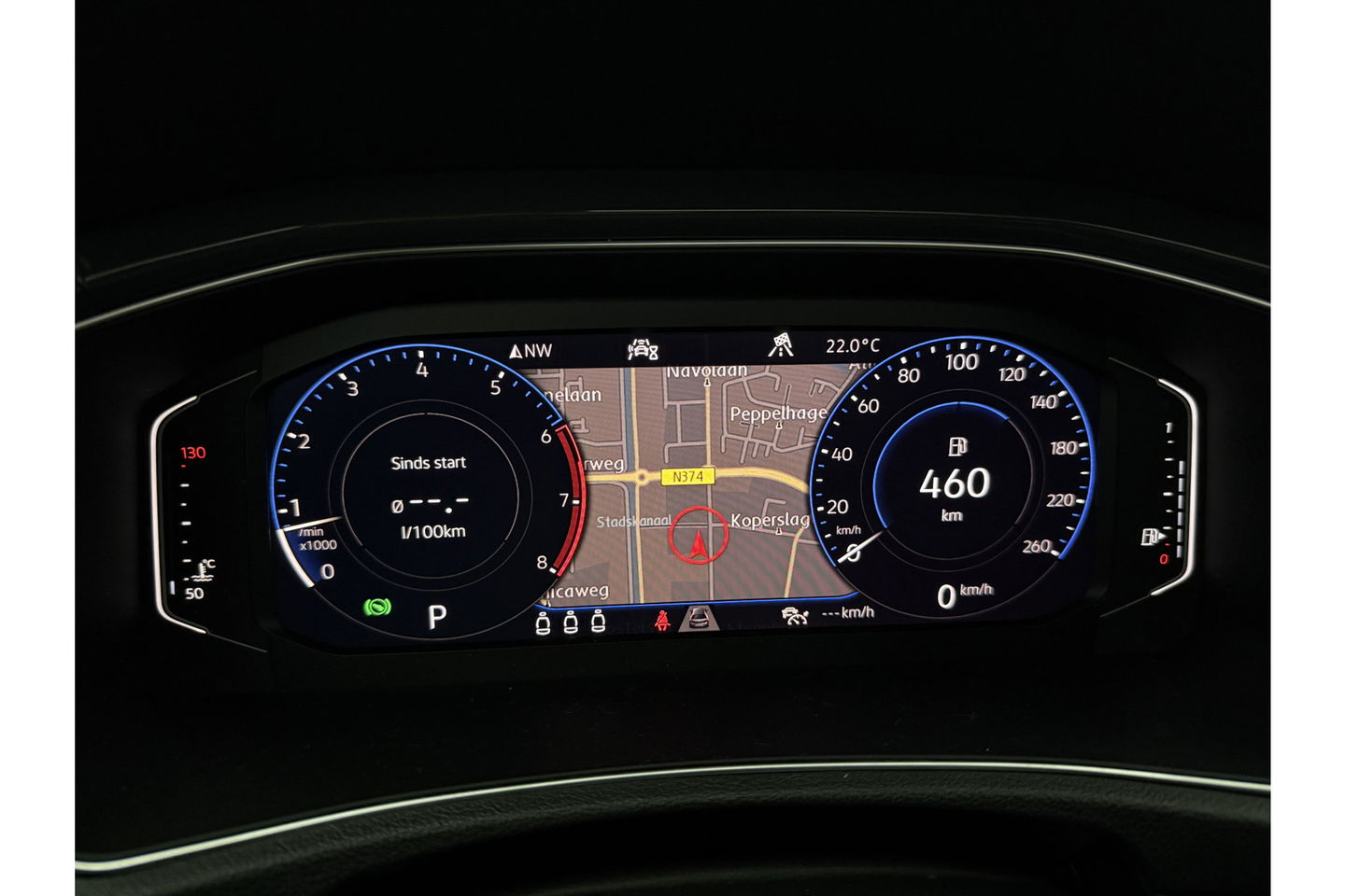 Volkswagen T-Roc 1.5 TSI R-line DSG 150PK Pano LED Virtual Trekhaak ACC Camera Carplay Clima Navi 19"LMV