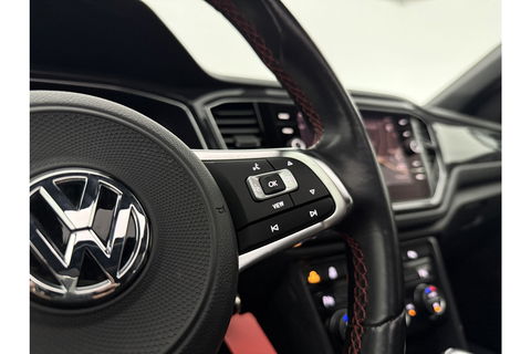 Volkswagen T-Roc 1.5 TSI R-line DSG 150PK Pano LED Virtual Trekhaak ACC Camera Carplay Clima Navi 19"LMV