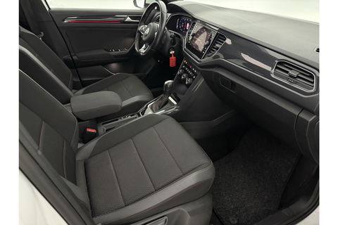 Volkswagen T-Roc 1.5 TSI R-line DSG 150PK Pano LED Virtual Trekhaak ACC Camera Carplay Clima Navi 19"LMV