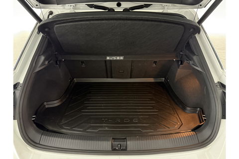 Volkswagen T-Roc 1.5 TSI R-line DSG 150PK Pano LED Virtual Trekhaak ACC Camera Carplay Clima Navi 19"LMV