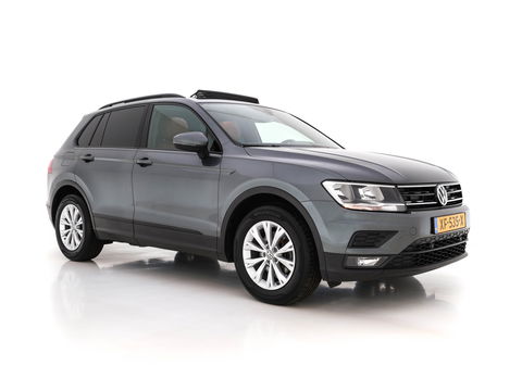 Volkswagen Tiguan 2.0 TDI Comfortline Aut. *PANO | LED-LIGHTS | ADAPTIVE-CRUISE | COMFORT-SEATS | PARKPILOT | ECC | AMBIENT-LIGHT | HEATED-SEATS | PDC | 17''ALU*